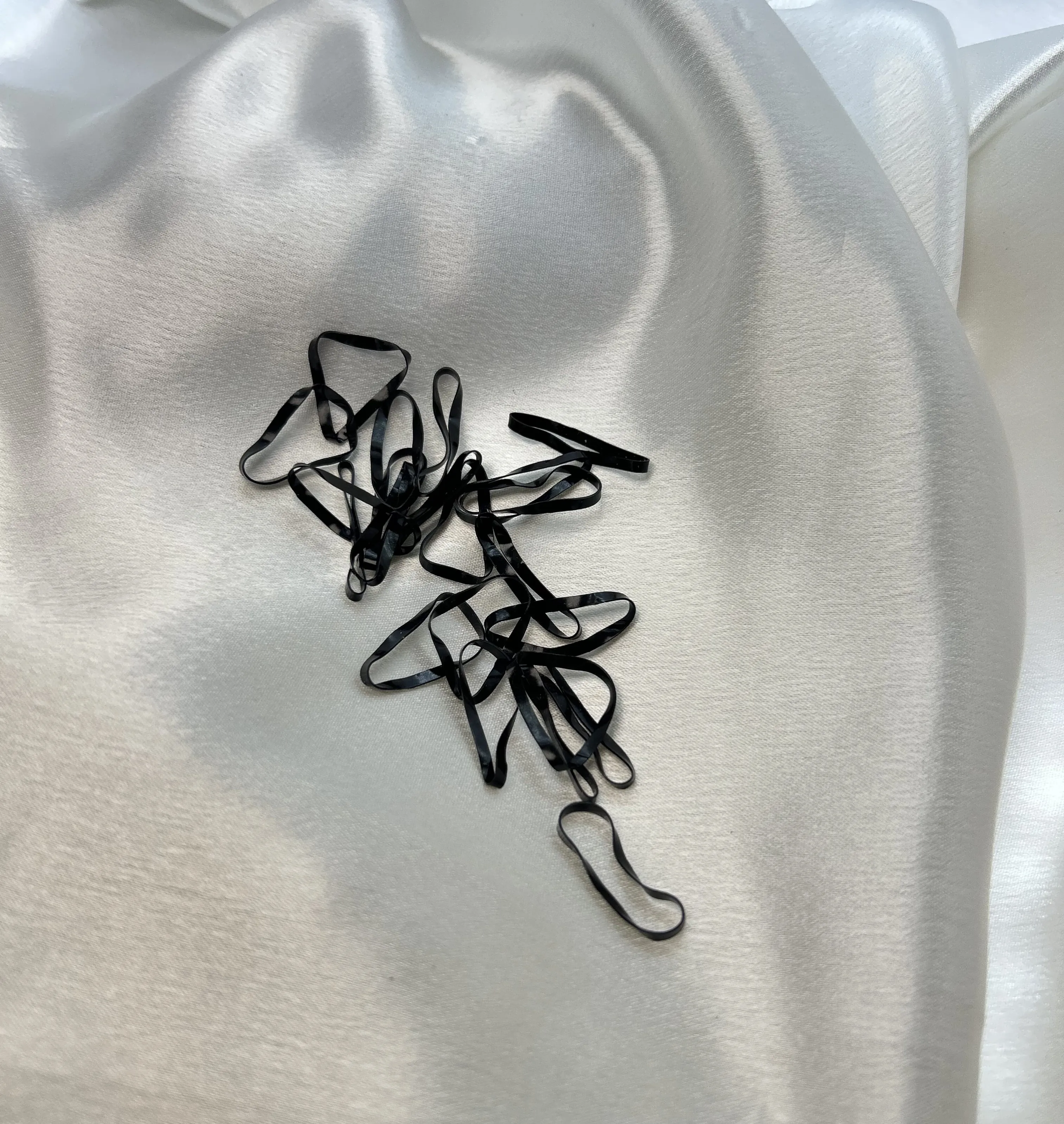 Black Stretchy Elastic Hair tie / Rubber band - (MG-301)